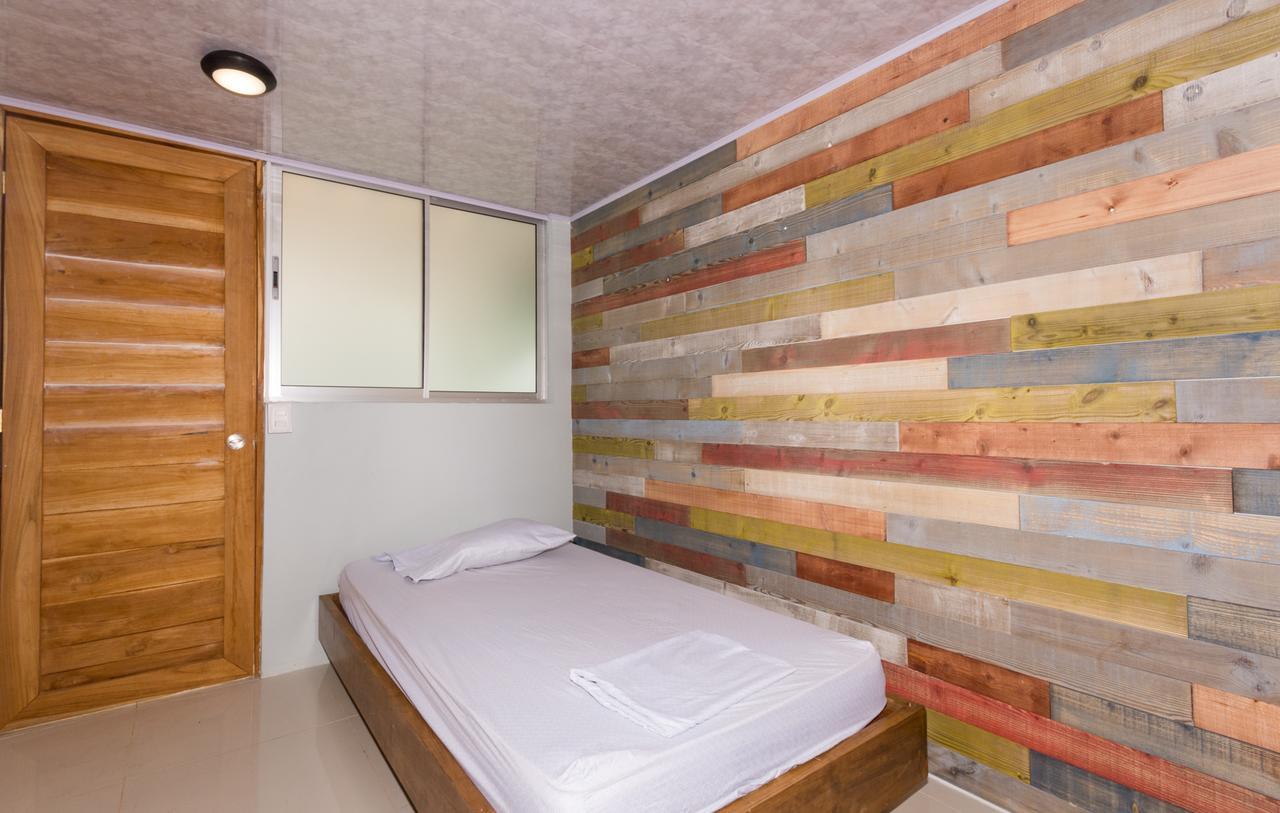 Hotel Las Olas 蓬塔雷纳斯 外观 照片